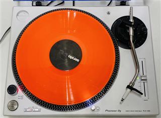 Pioneer DJ PLX-500 White Direct-Drive Vinyl Turntable